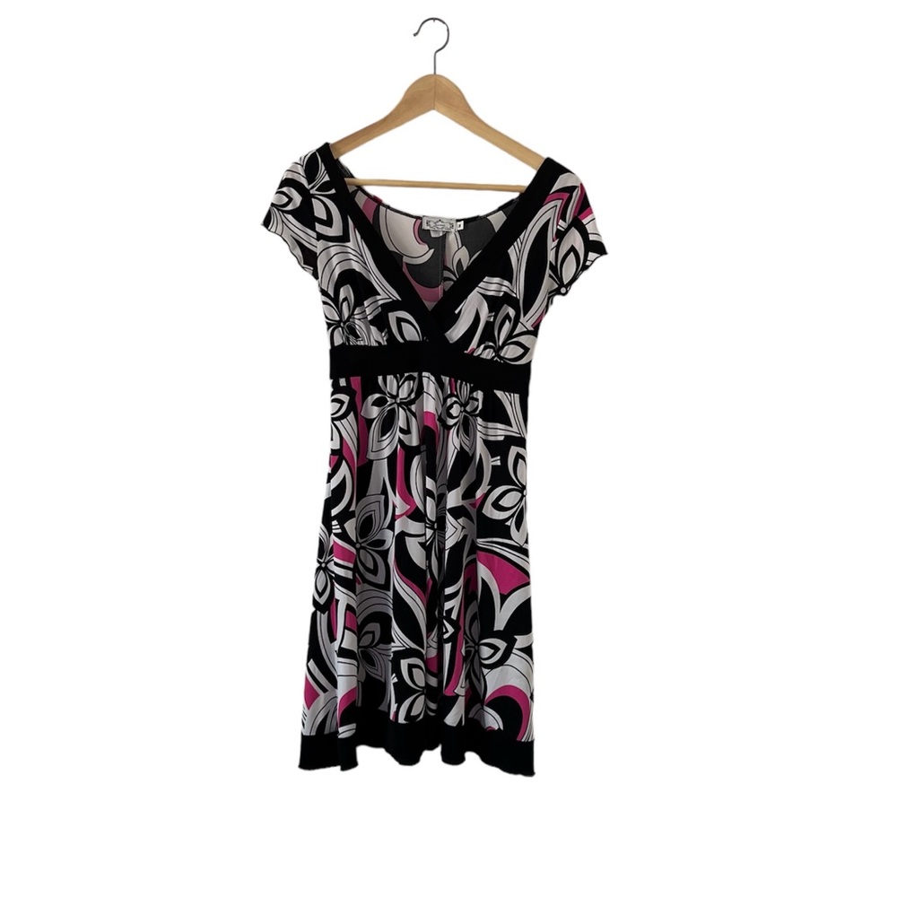 Trixxi Retro Dress Pink Black and white